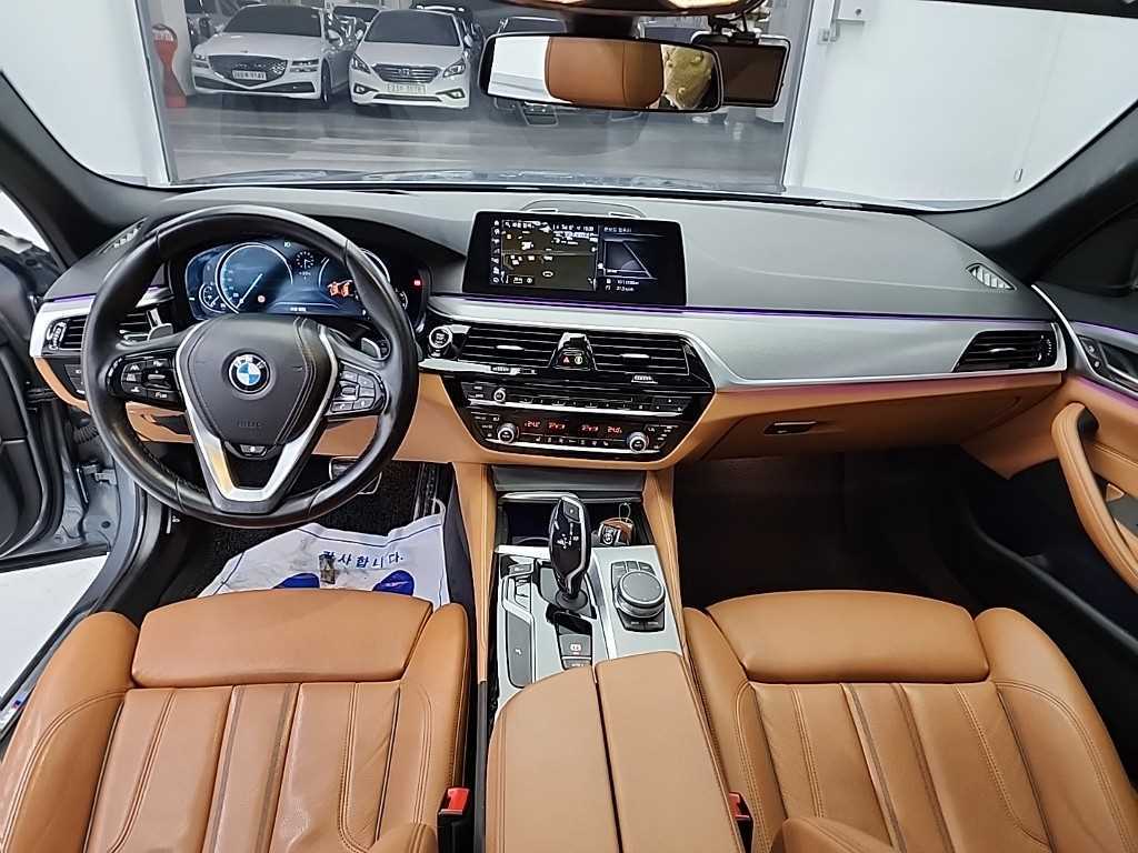 BMW 5 Series - Vista 7