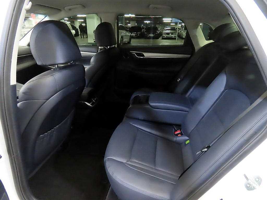 HYUNDAI Grandeur - Vista 7