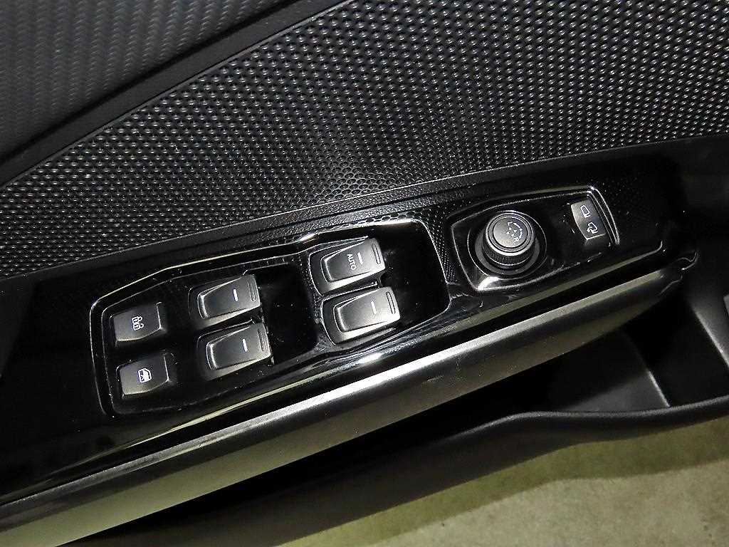 Ssangyong Tivoli 2021 Blanco - Importación desde Corea - HF Imports Iquique - Foto 13