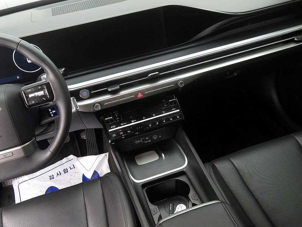 HYUNDAI Grandeur - Vista 12