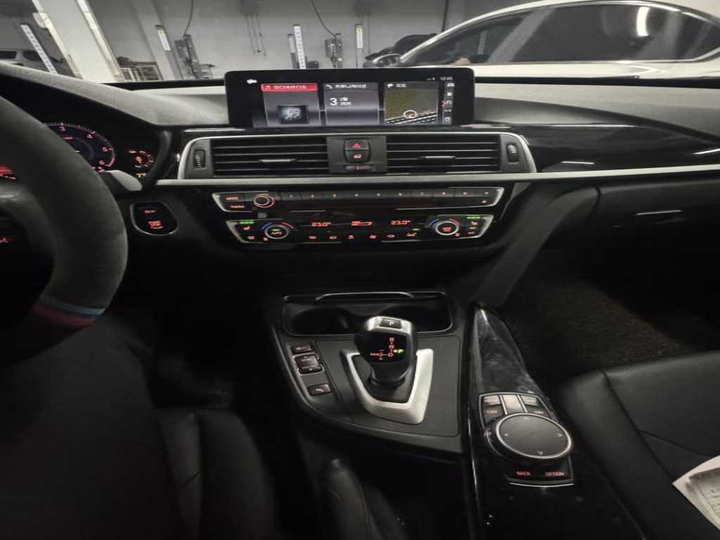 BMW Gran Turismo - Vista 5