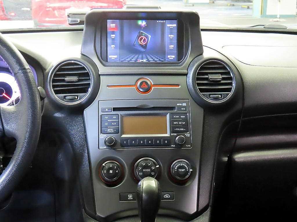 KIA Carens - Vista 11