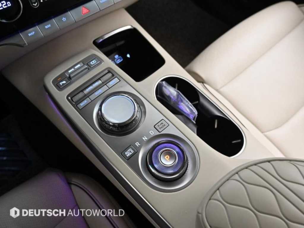 Genesis GV70 - Vista 9