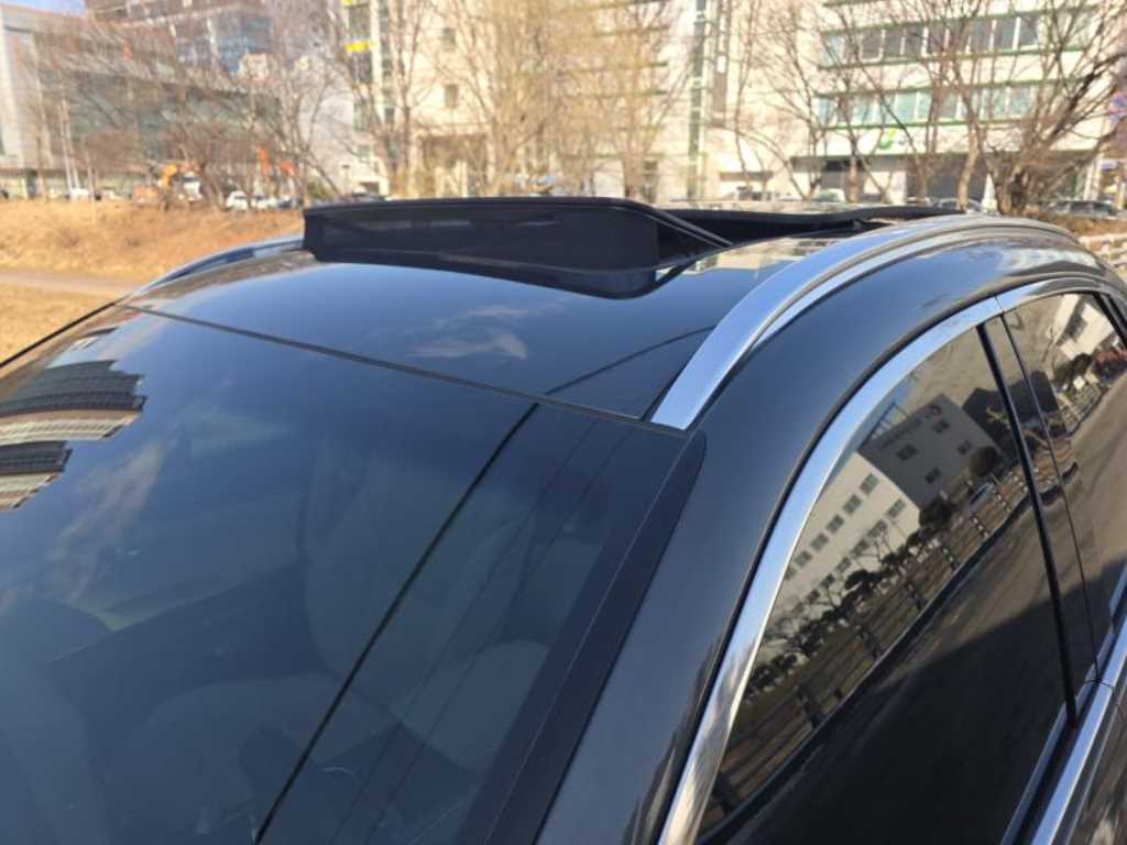 Genesis GV70 - Vista 7