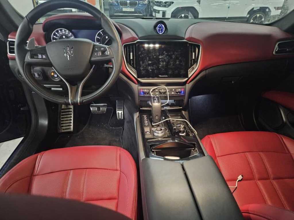 Maserati Ghibli - Vista 6