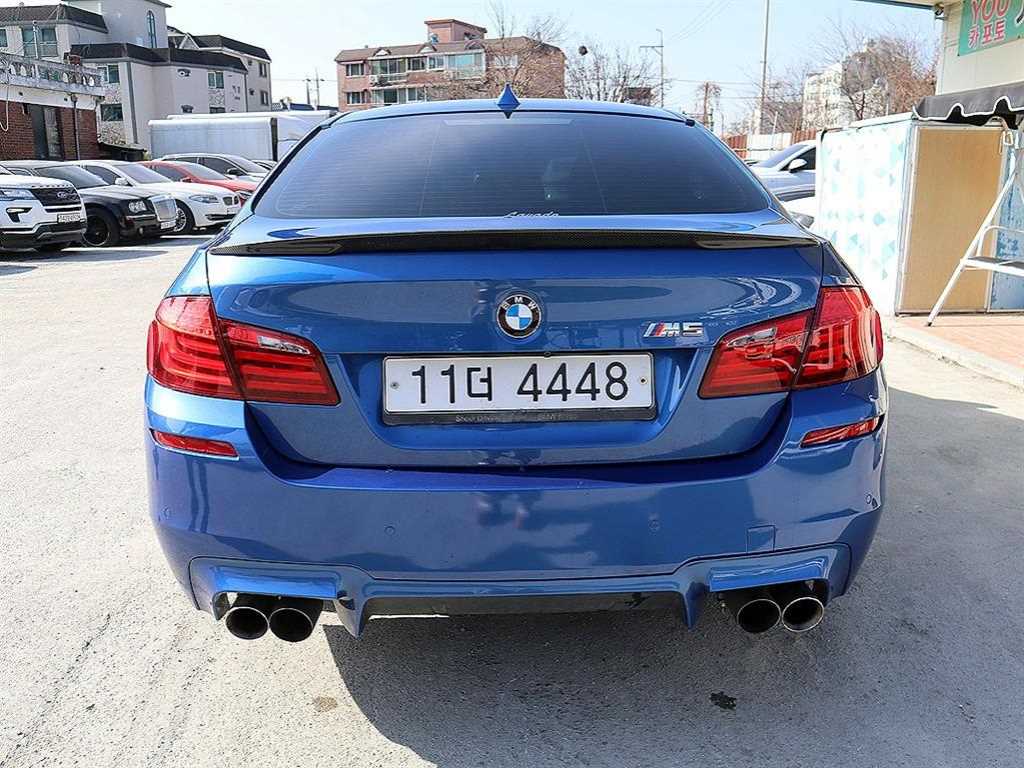 BMW 5 Series - Vista 4