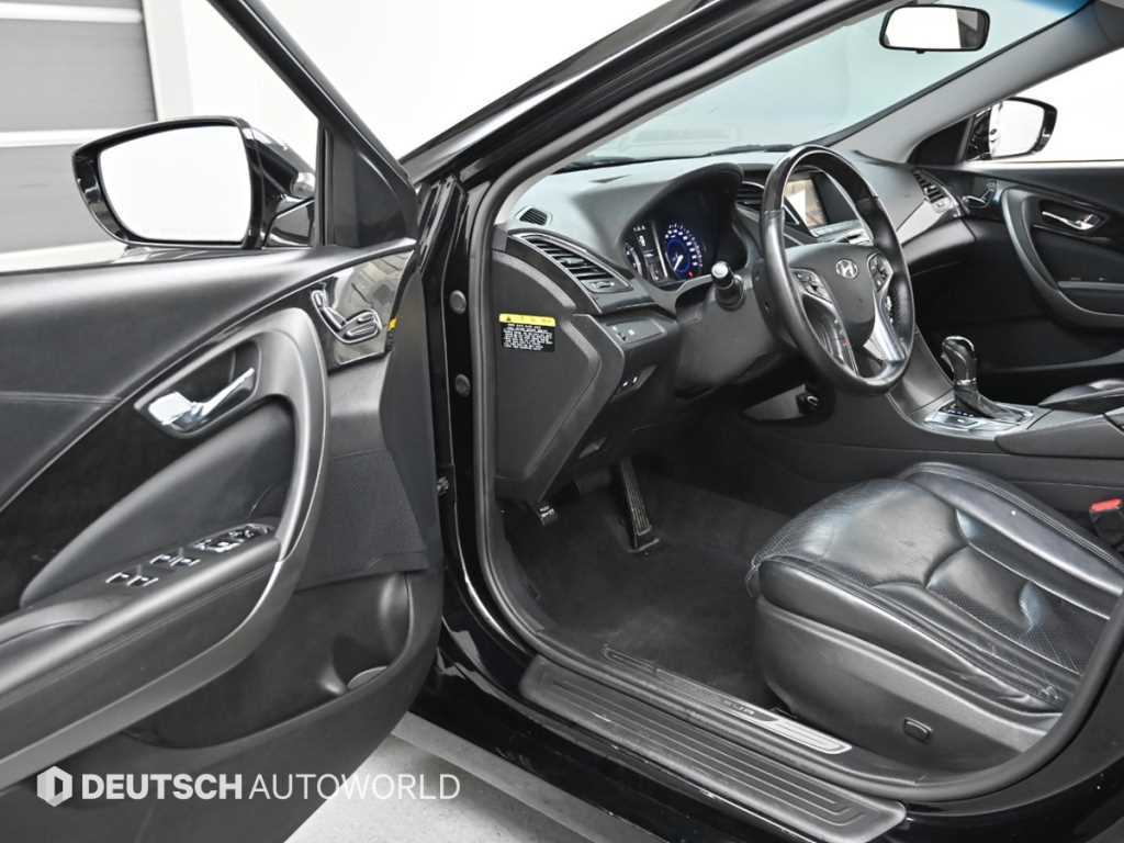 HYUNDAI Grandeur - Vista 11