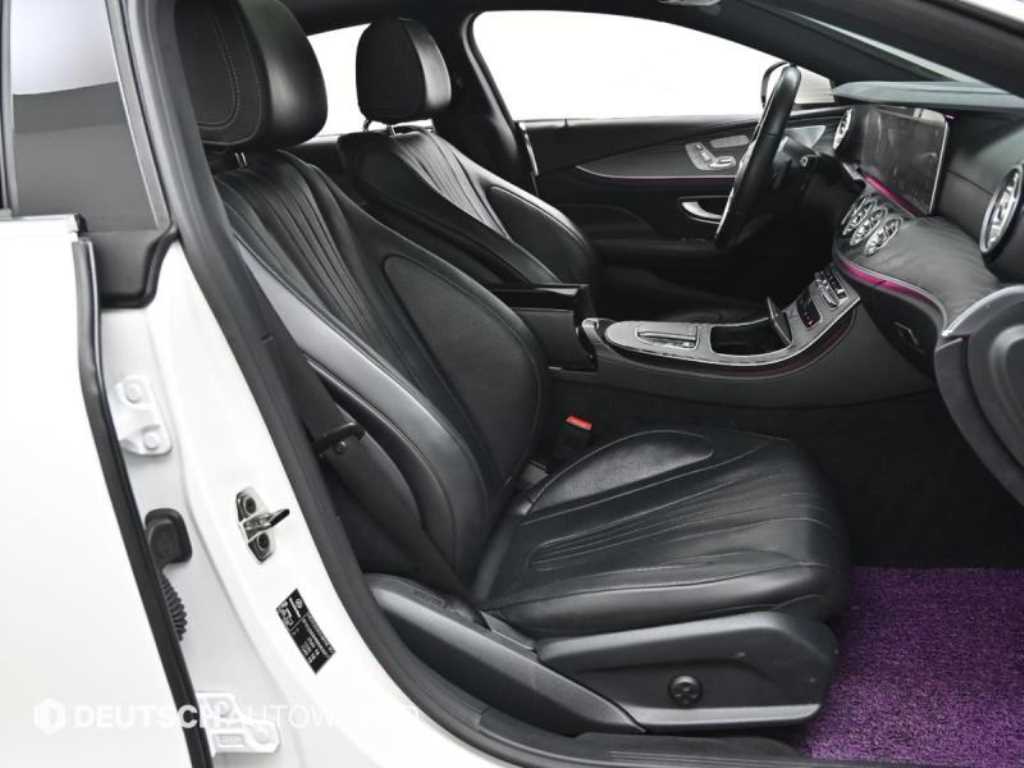 Mercedes Benz CLS Class - Vista 10