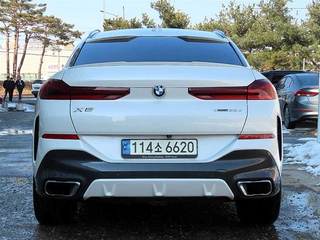 BMW X6 - Vista 4