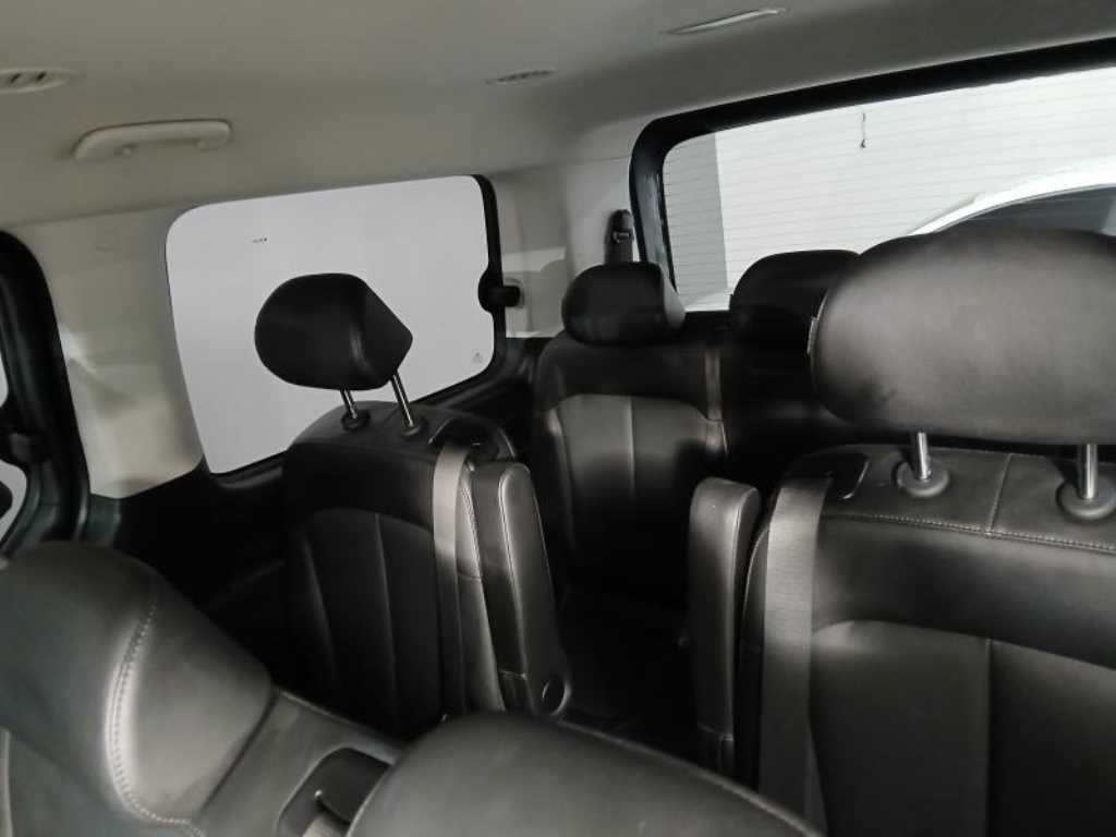 HYUNDAI Staria - Vista 8