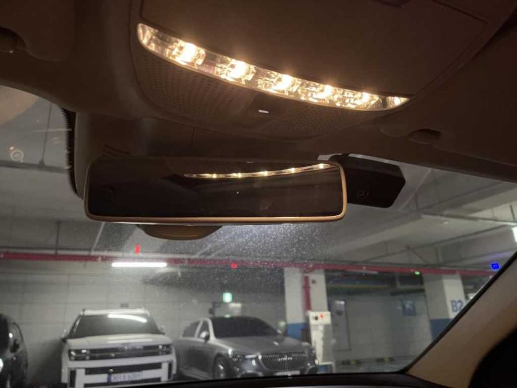 Mercedes Benz E class - Vista 10