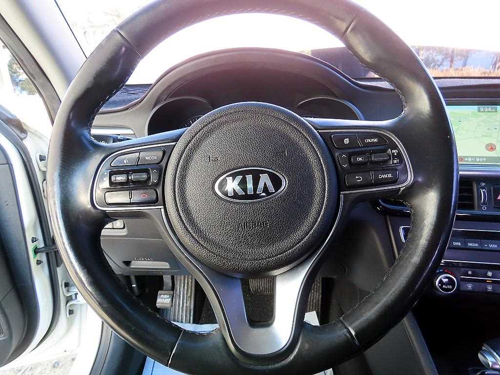 KIA K5 - Vista 8