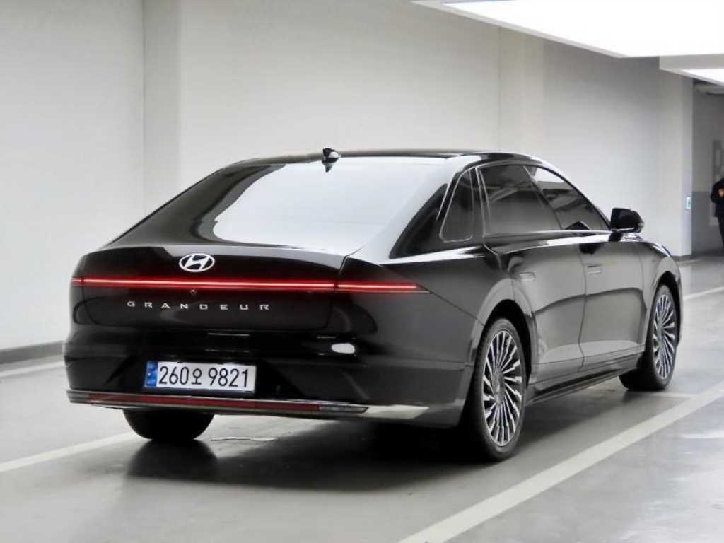 HYUNDAI Grandeur - Vista 4