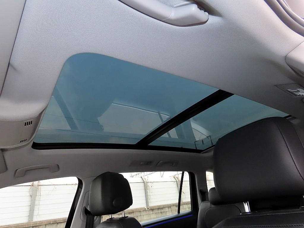 Volkswagen Tiguan - Vista 11