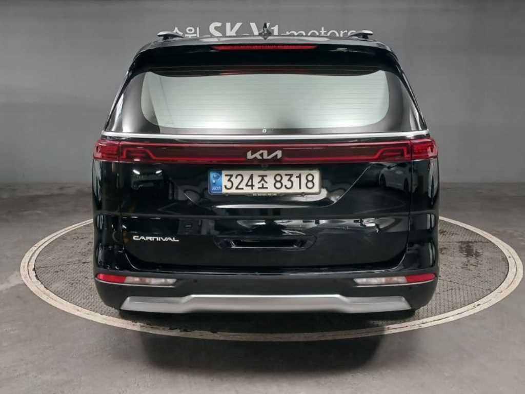 KIA Carnival - Vista 5