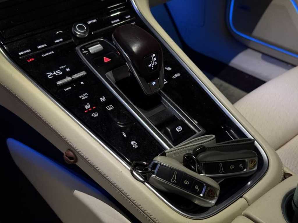 Porsche Panamera - Vista 12