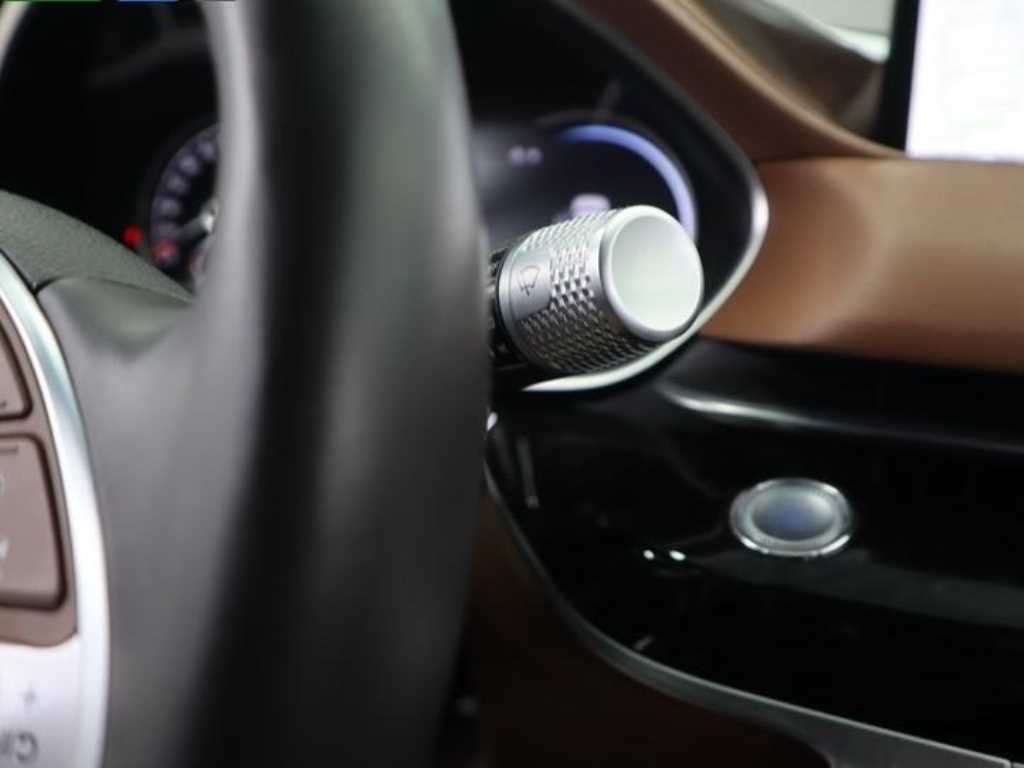 Genesis G80 - Vista 10