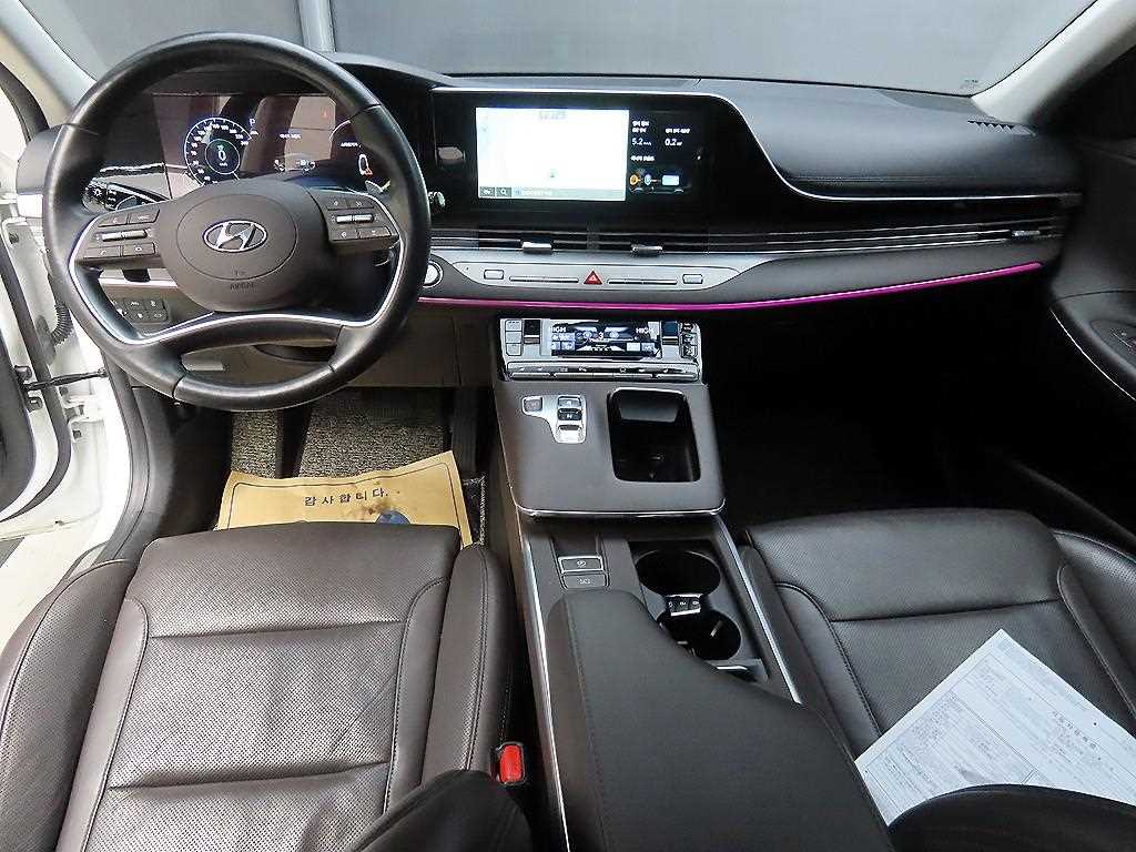 HYUNDAI Grandeur - Vista 7