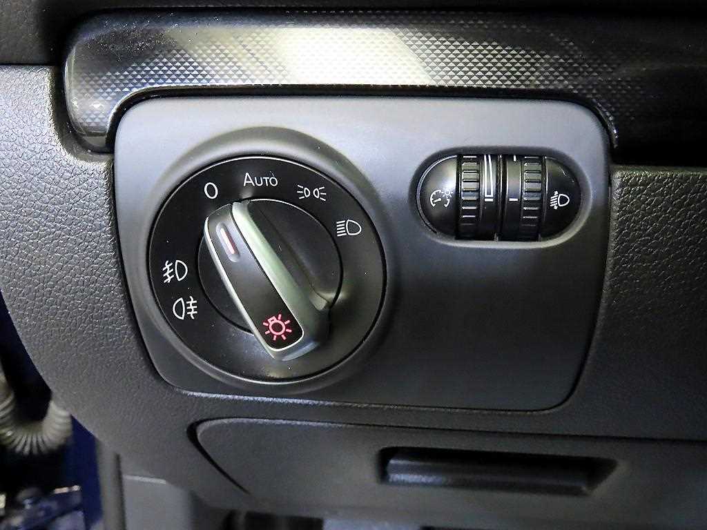 Volkswagen Golf 2012 Azul - Importación desde Corea - HF Imports Iquique - Foto 14