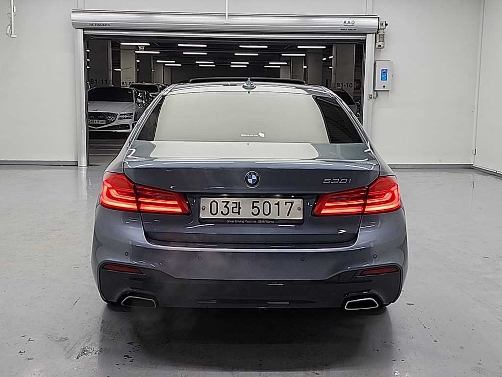 BMW 5 Series - Vista 3