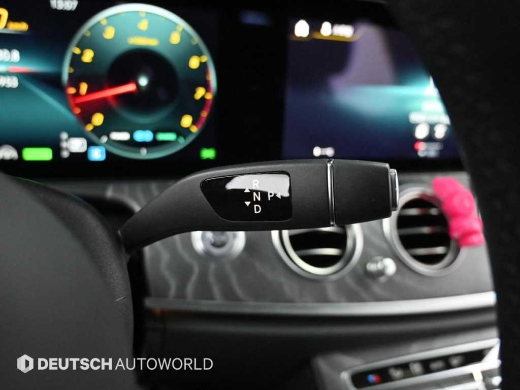 Mercedes Benz E class - Vista 9