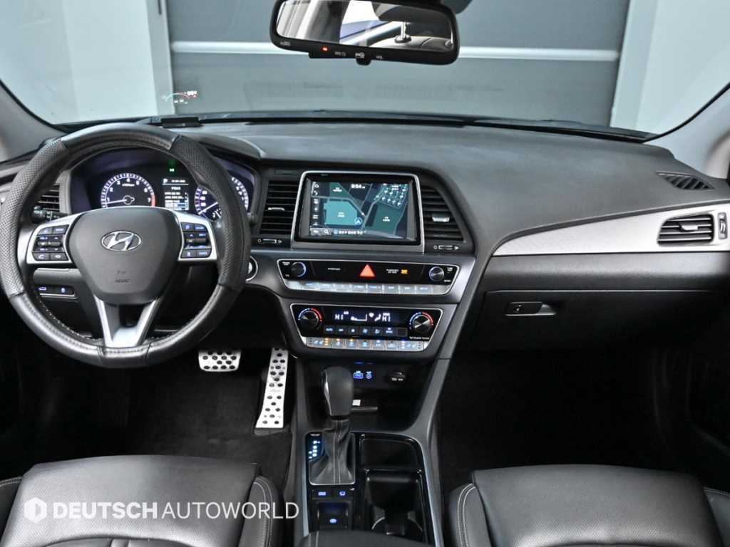 HYUNDAI Sonata - Vista 7