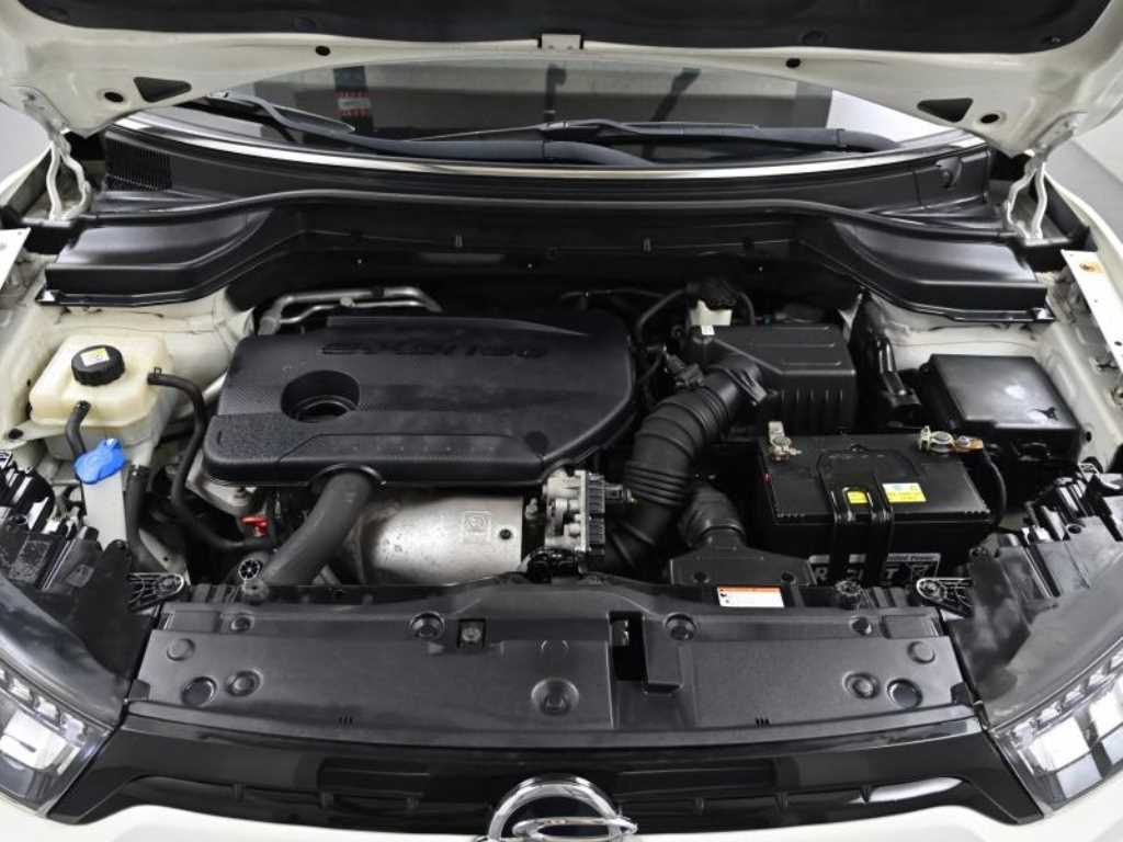 Ssangyong Tivoli - Vista 6