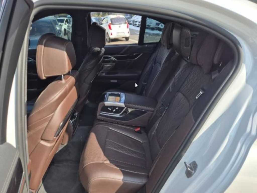 BMW 7 Series - Vista 6