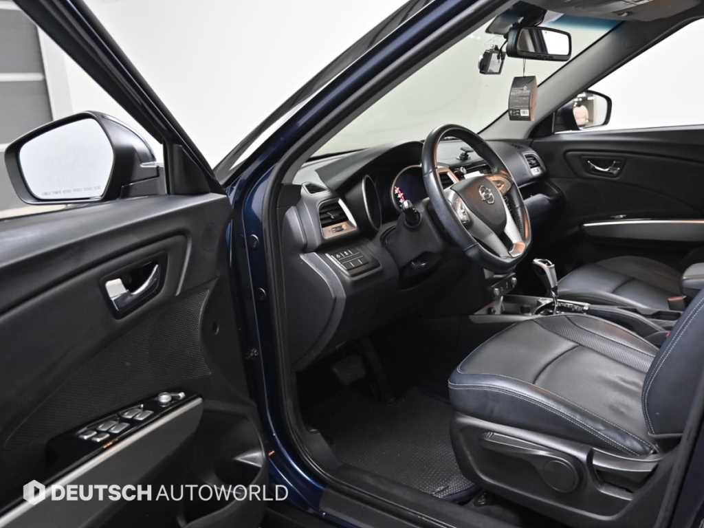 Ssangyong Tivoli - Vista 11