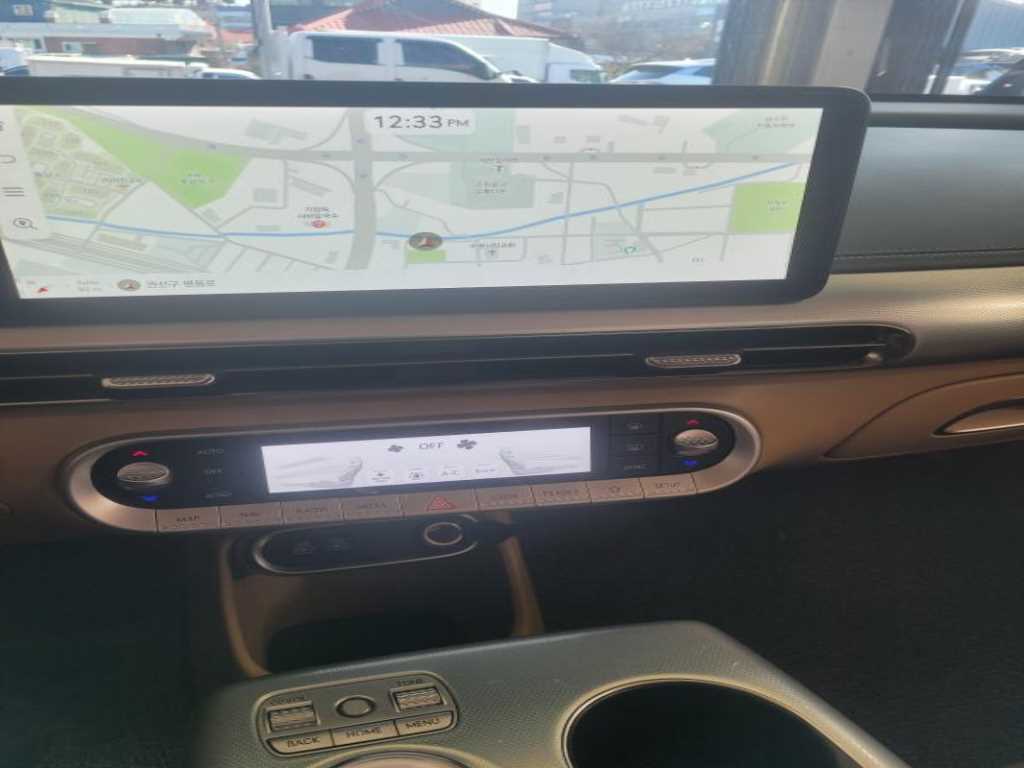 Genesis GV60 - Vista 6