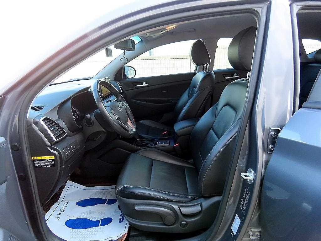 HYUNDAI Tucson - Vista 5