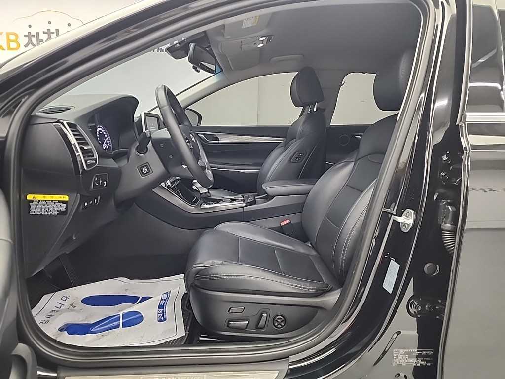 HYUNDAI Grandeur - Vista 11