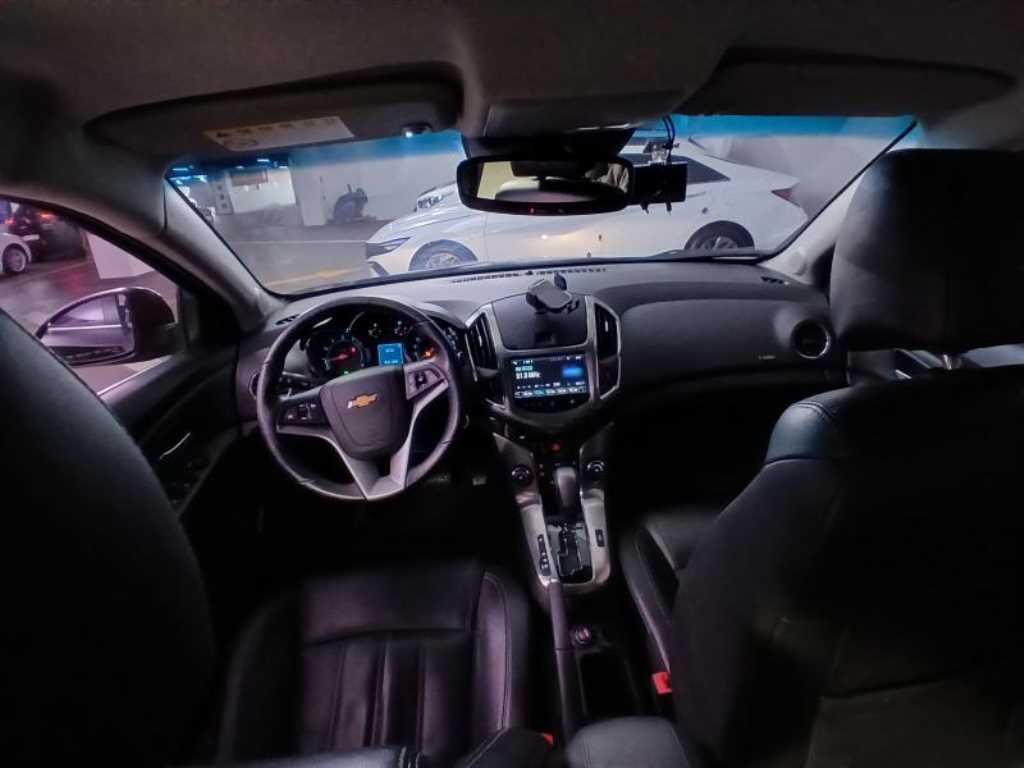 Chevrolet Cruise - Vista 6