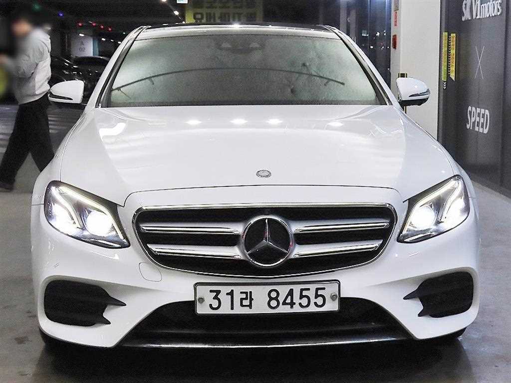 Mercedes Benz E class - Vista 2