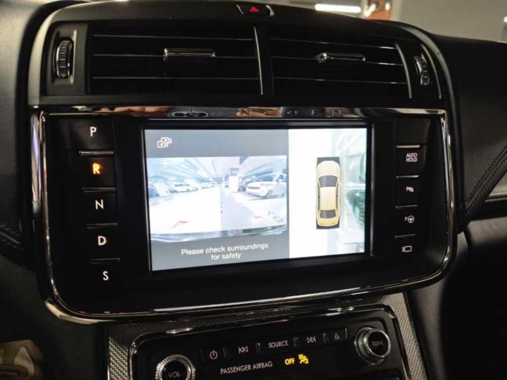 Lincoln Continental - Vista 11