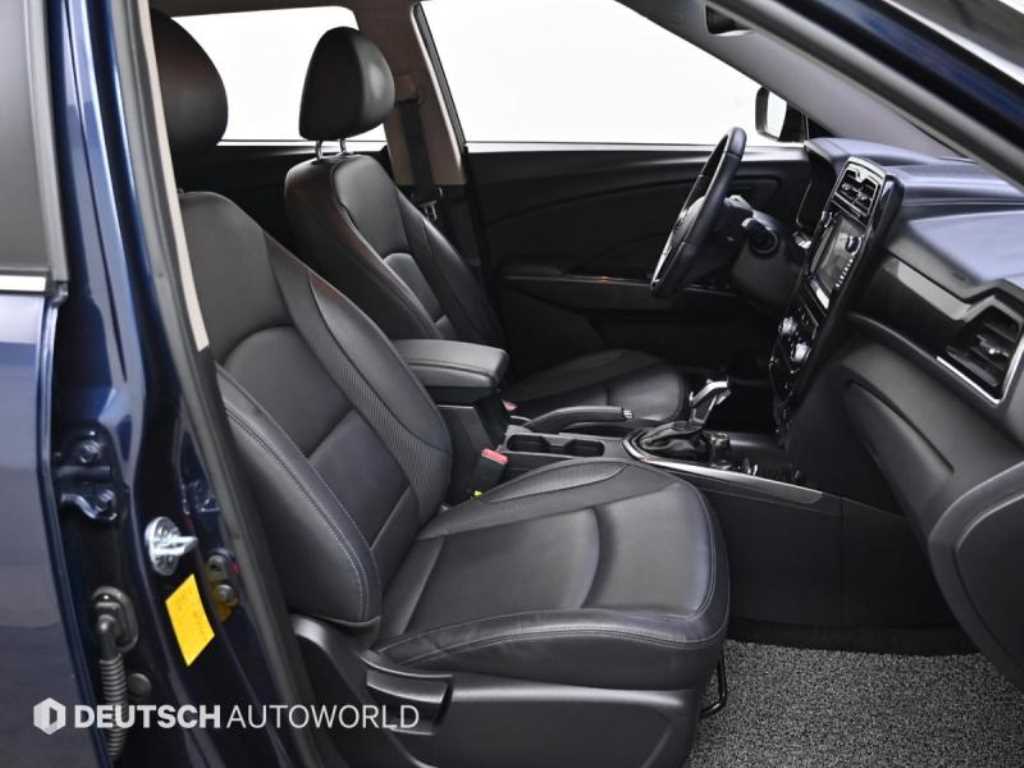 Ssangyong Tivoli - Vista 10