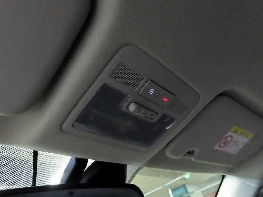 HYUNDAI Venue 2020 Gris - Importación desde Corea - HF Imports Iquique - Foto 15