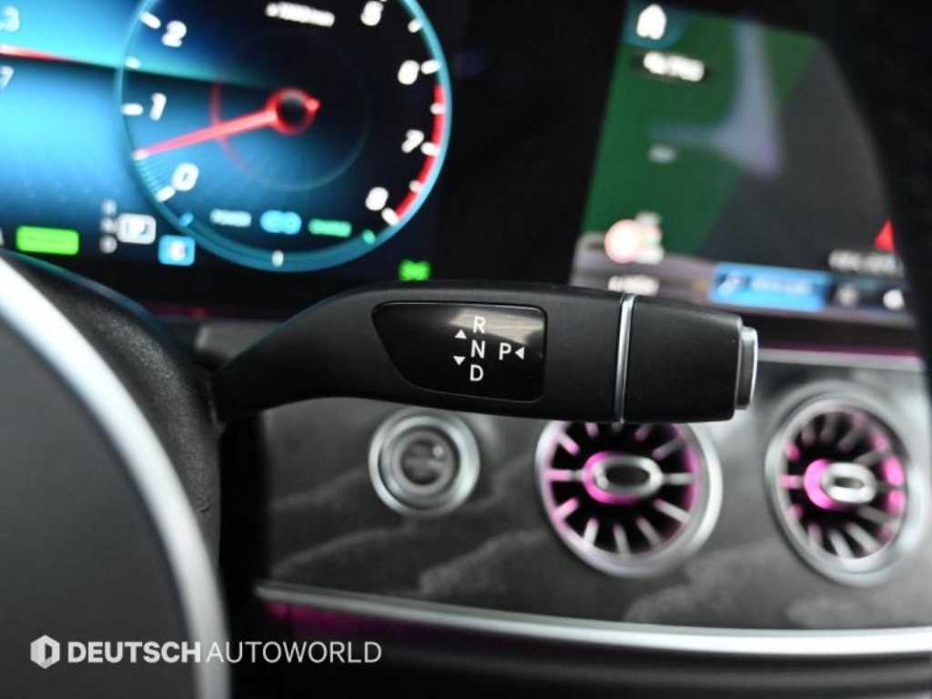 Mercedes Benz CLS Class - Vista 9