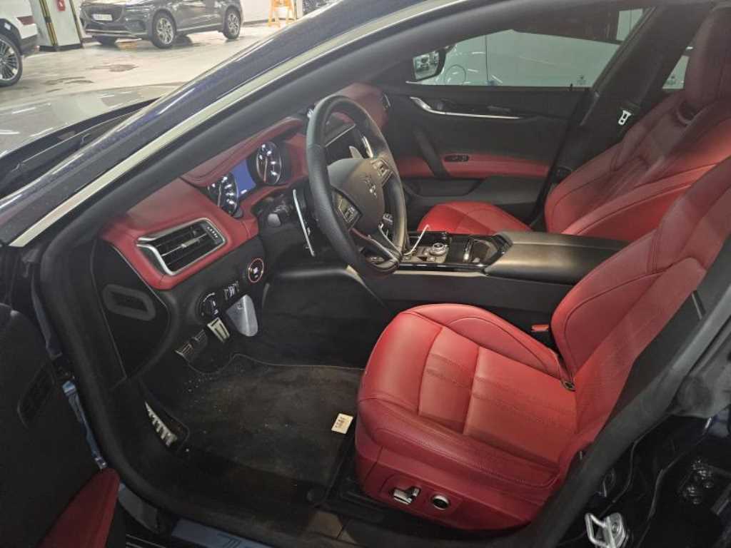 Maserati Ghibli - Vista 4