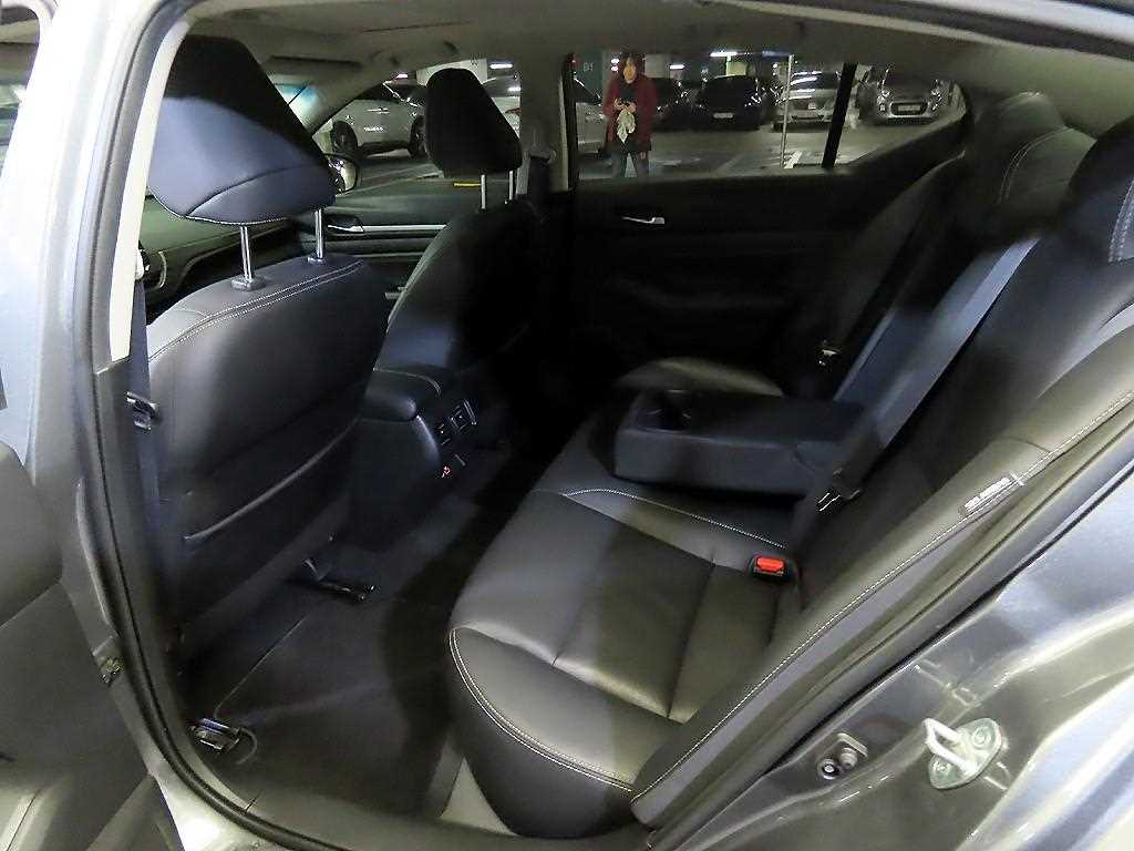 Nissan Altima - Vista 7