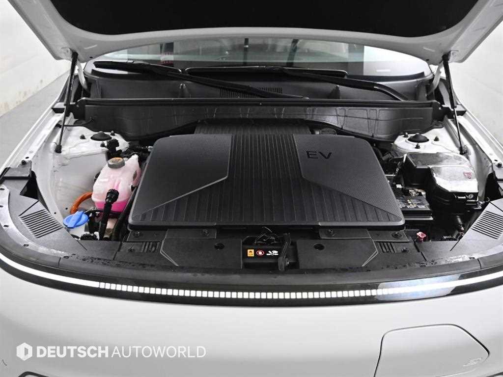 HYUNDAI Kona - Vista 6