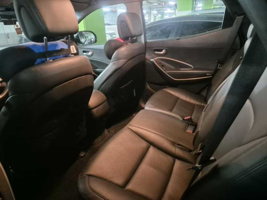 HYUNDAI Santa Fe - Vista 5