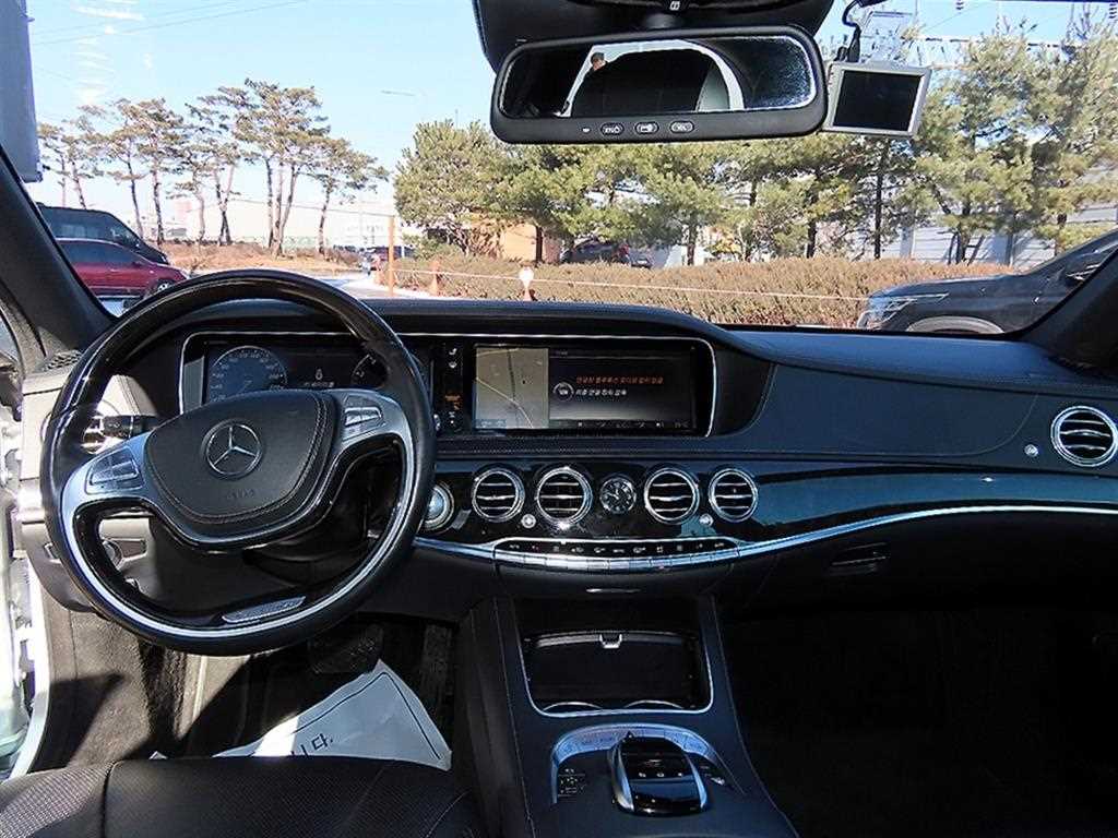 Mercedes Benz S Class - Vista 7