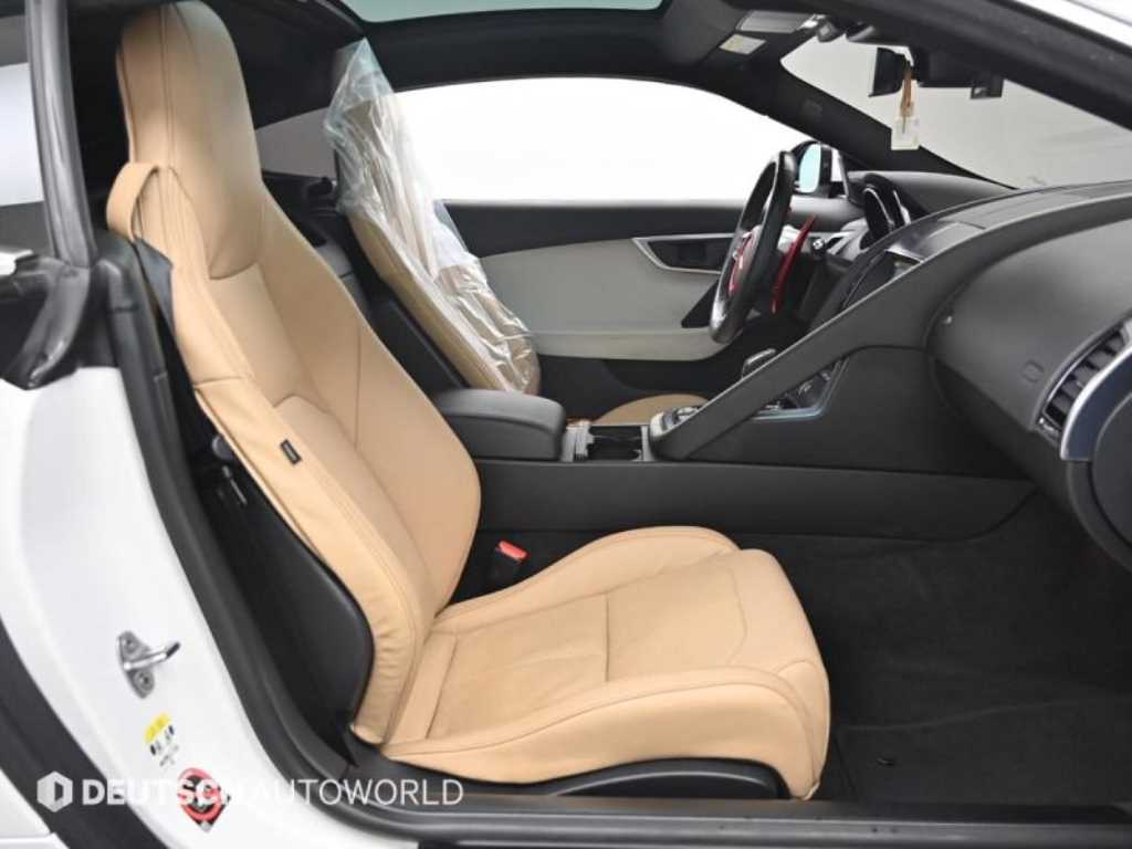 Jaguar F-TYPE - Vista 8