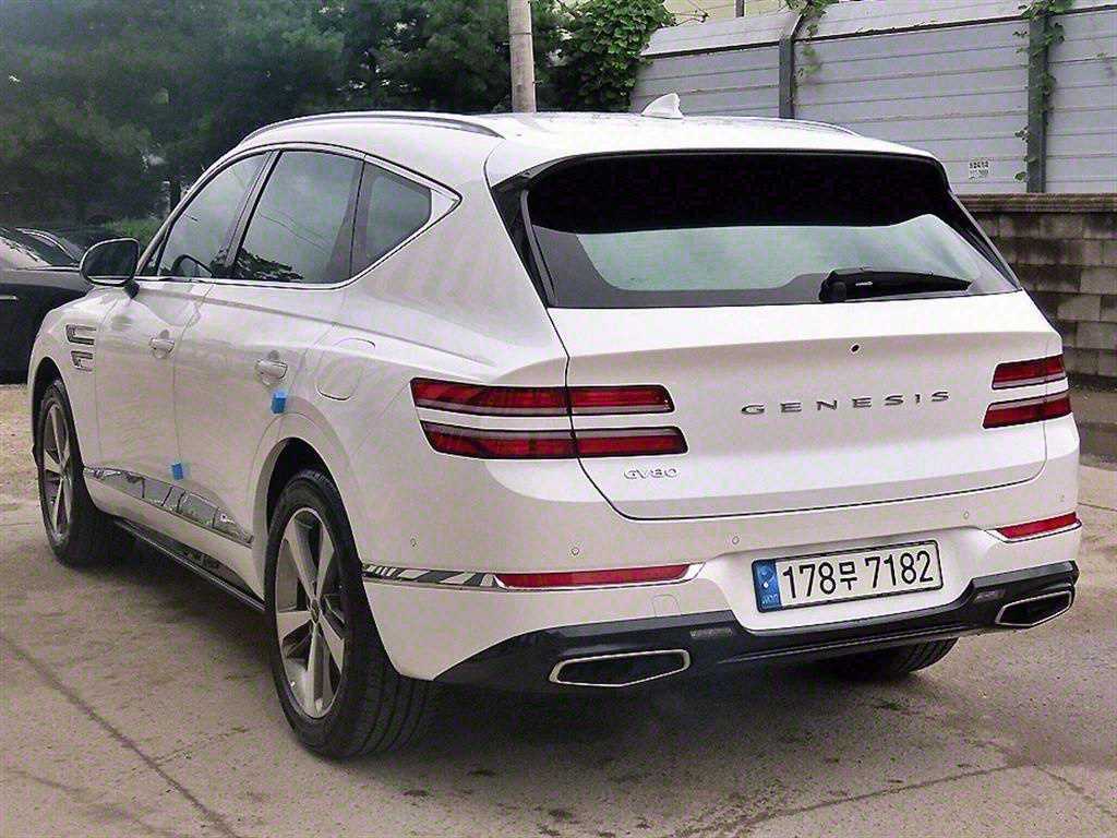 Genesis GV80 - Vista 3