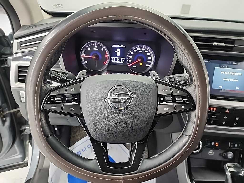 Ssangyong Korando - Vista 9