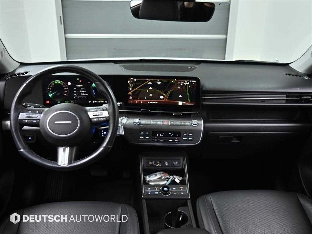 HYUNDAI Kona - Vista 7