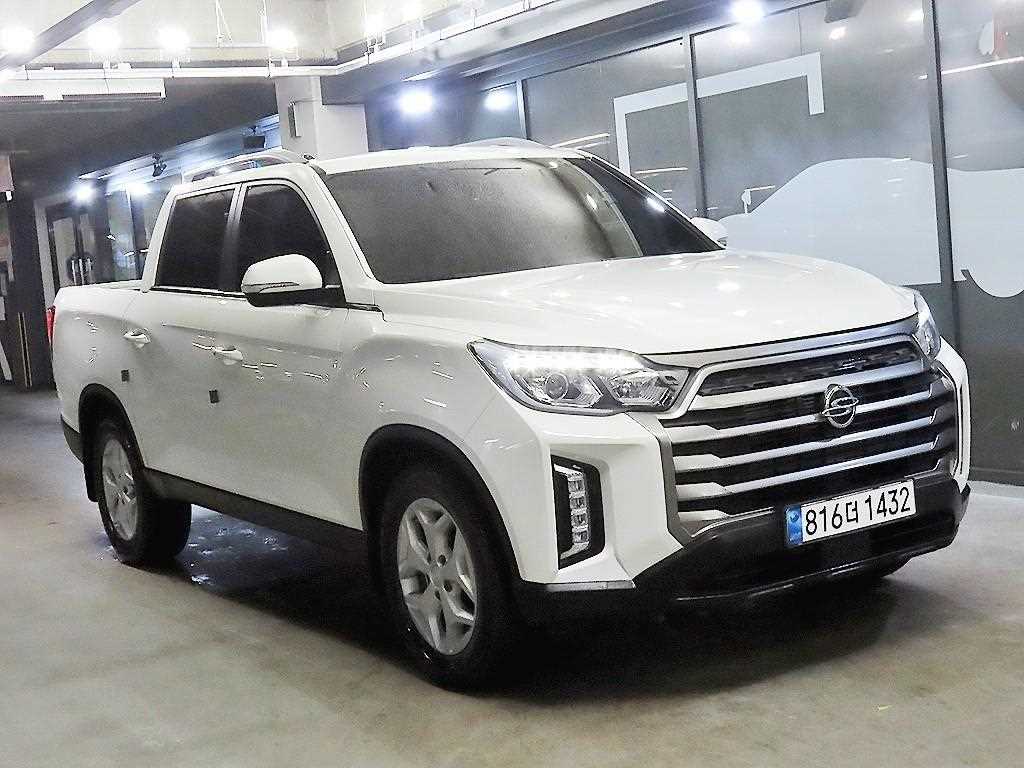 Ssangyong Rexton 2023 Blanco - Importación desde Corea - HF Imports Iquique - Foto 1