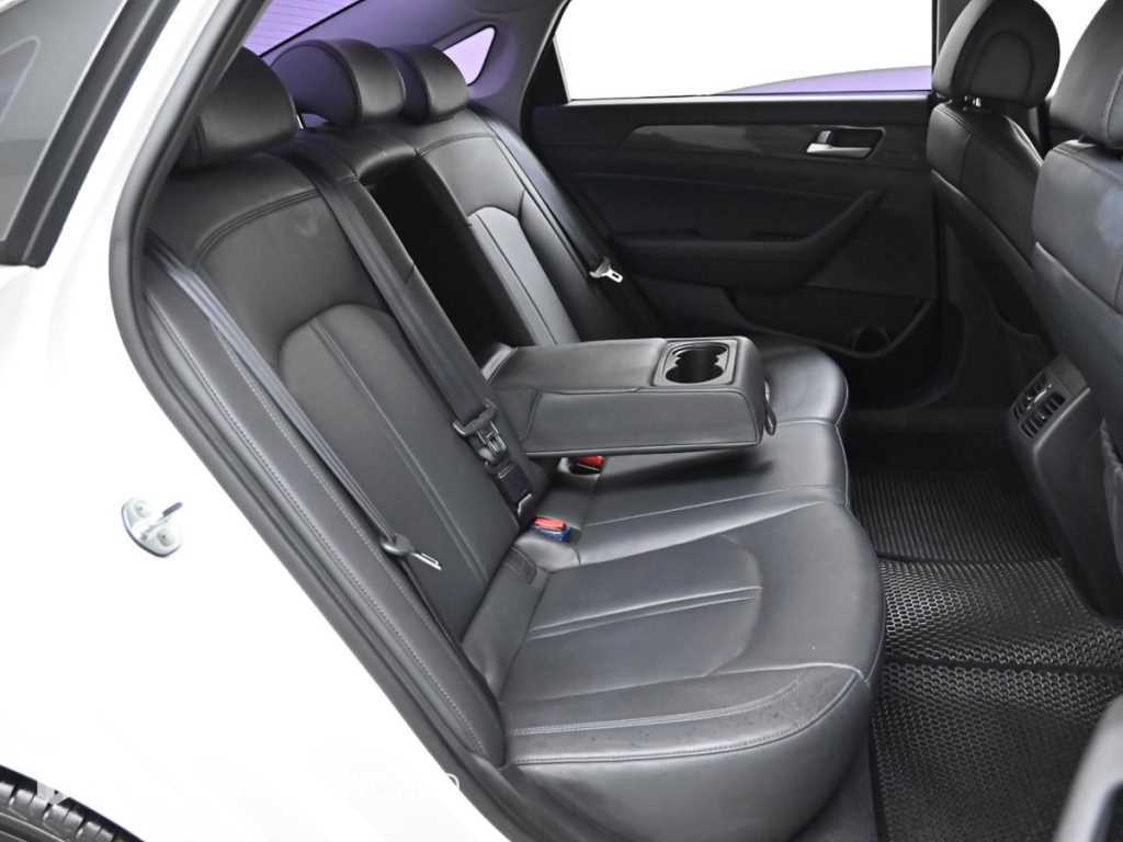 HYUNDAI Sonata - Vista 11