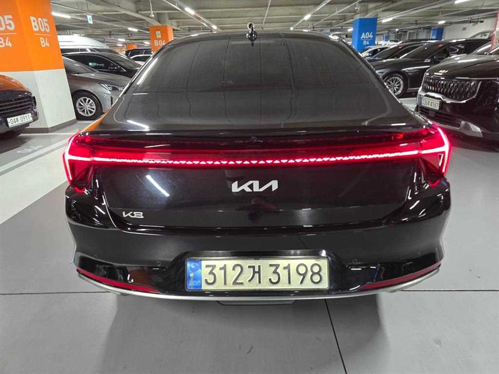 KIA K8 - Vista 3